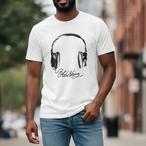 Old Navy Graphic Headphones Tee White Size Medium NWOT